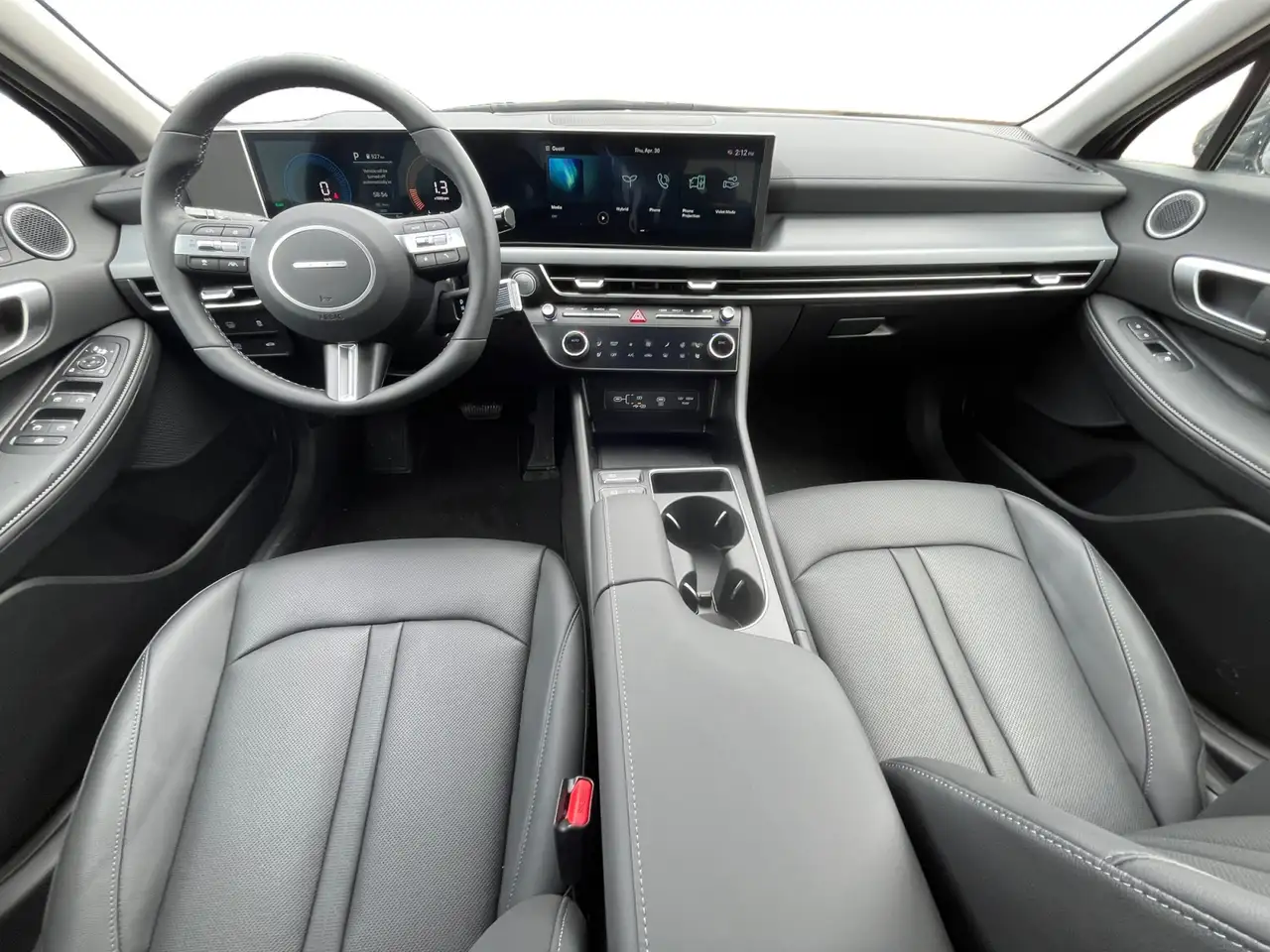 Hyundai SONATA снимка Hyundai SONATA