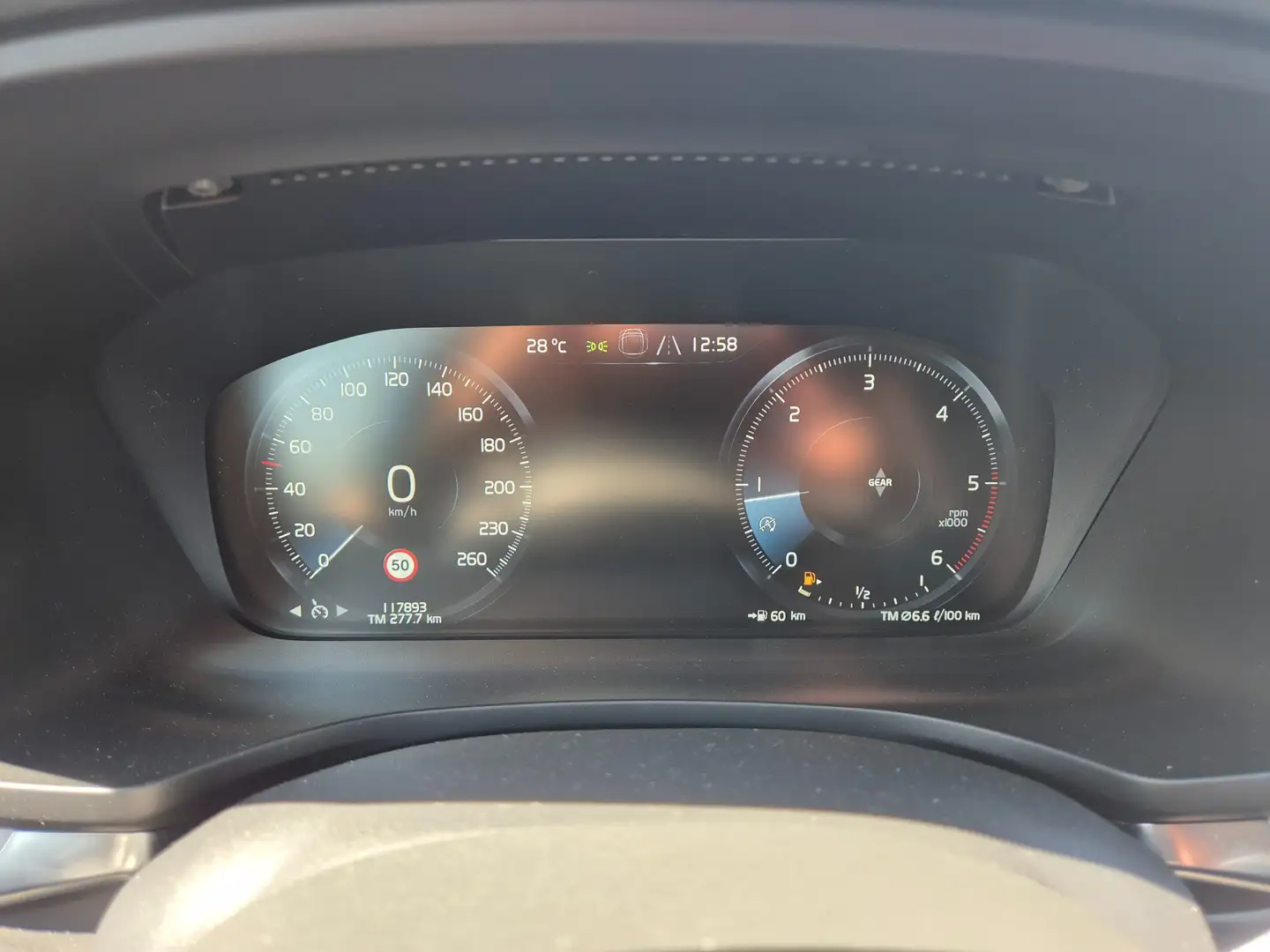 Volvo V60 V60 2.0 D3 -EU6D-GARANTIE 1AN-GPS-CUIR-PARK SENSOR Gris - 2