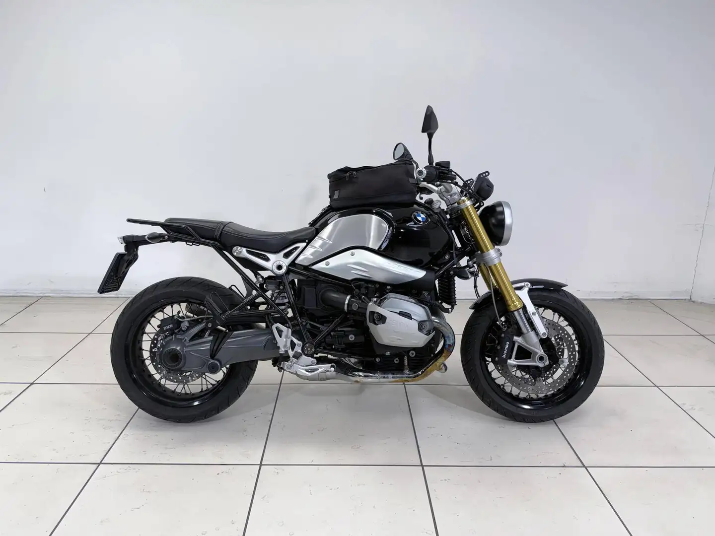 BMW R nineT Schwarz - 1