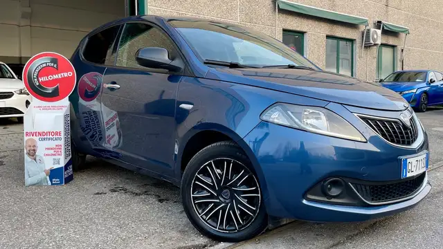 Lancia Ypsilon LANCIA 1.0 FIREFLY HYBRID 5P 69CV - NEOPATENTATI