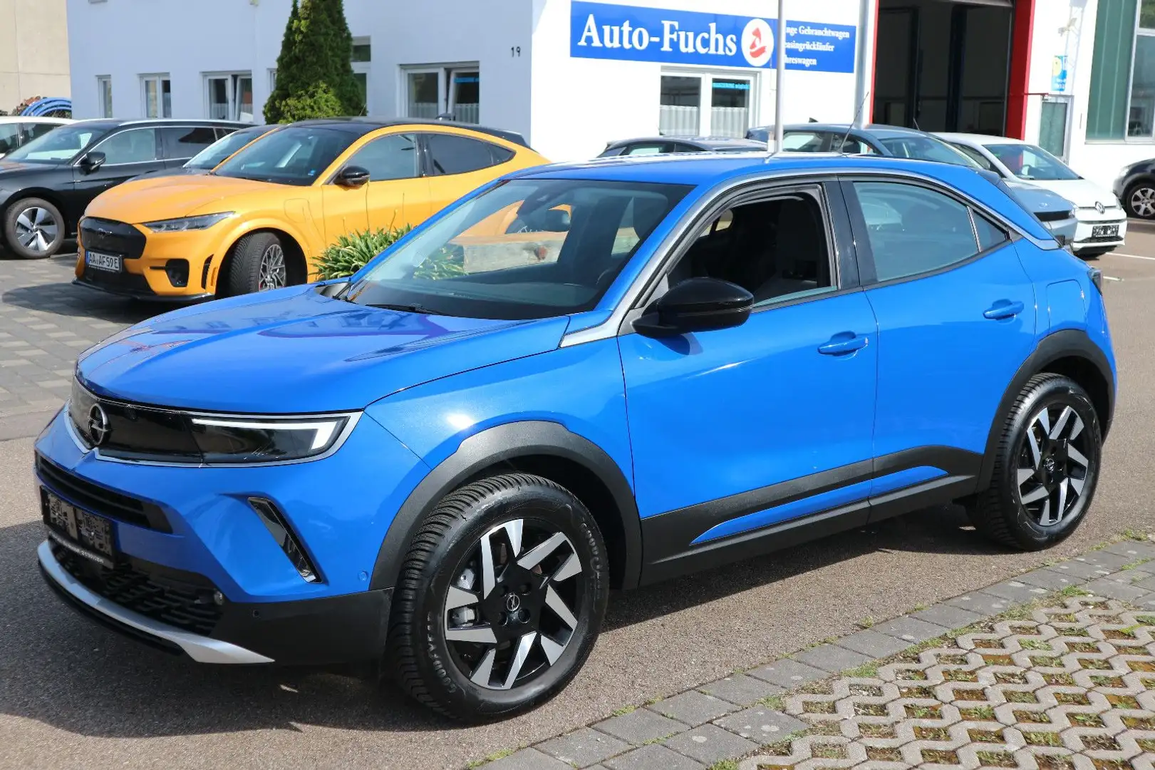 Opel Mokka-E Elegance 50kWh Wärmepumpe Kamera LED Blauw - 1