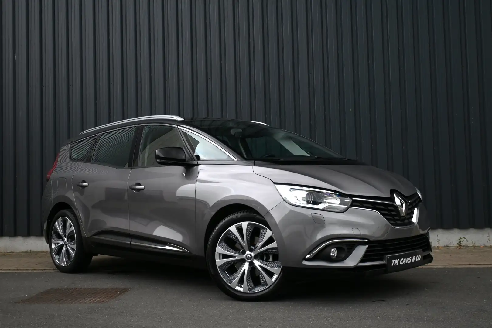 Renault Grand Scenic 1.2TCE Pano, carplay, massage LED, Trek, Leder, Gris - 1