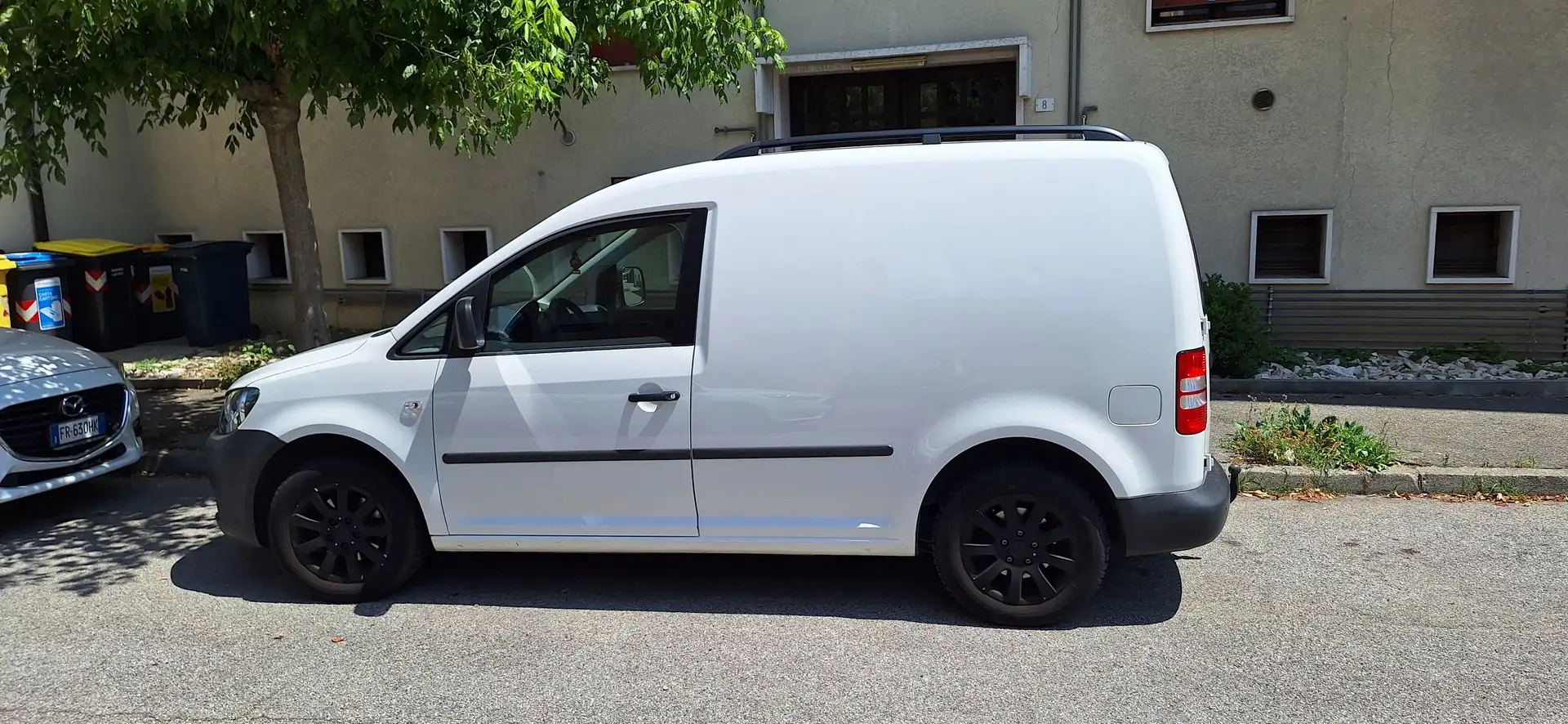Volkswagen Caddy Bianco - 1