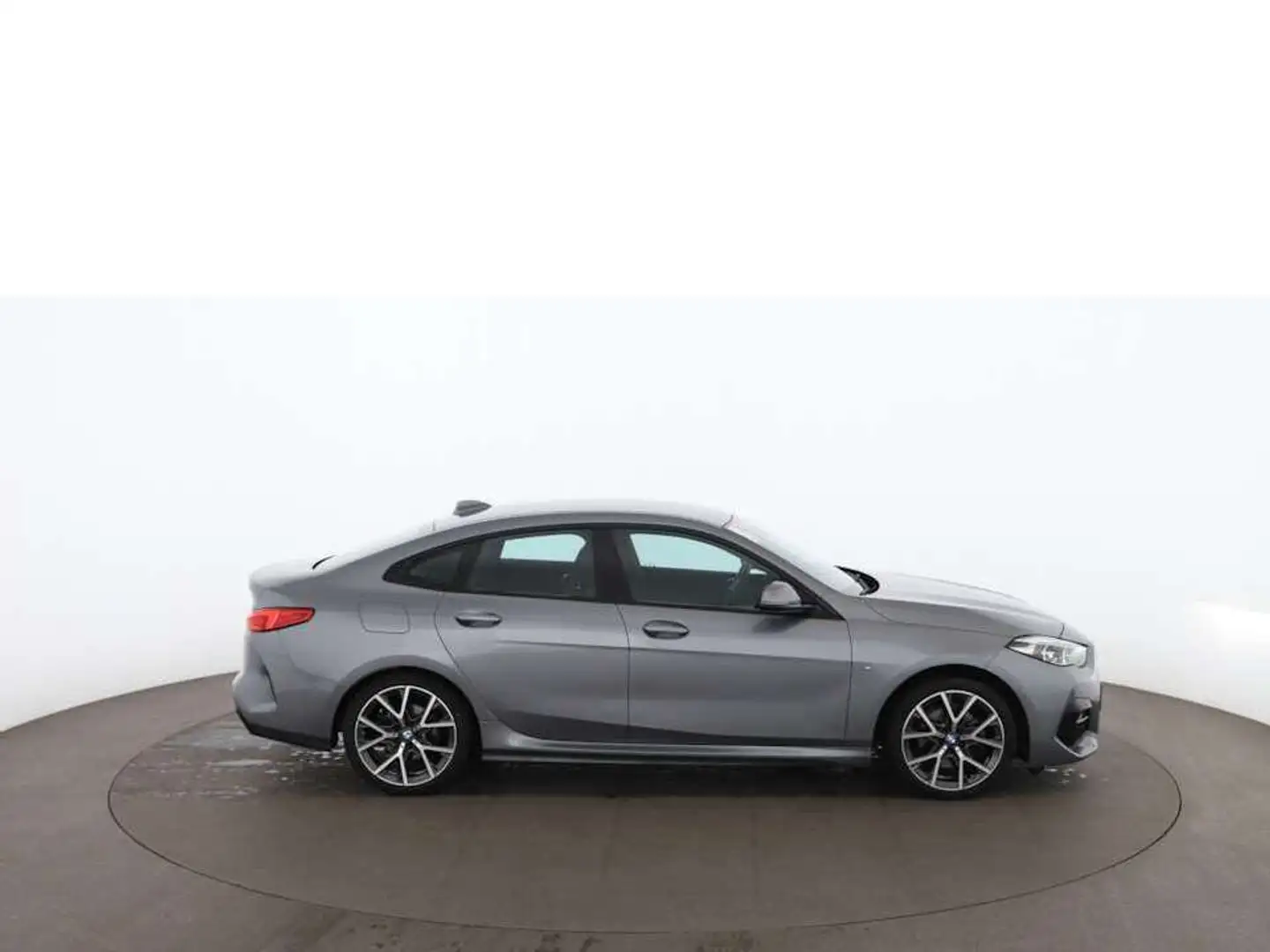 BMW 218 i Gran Coupe M-Sport Aut LED RADAR NAVI LEDER Grau - 2