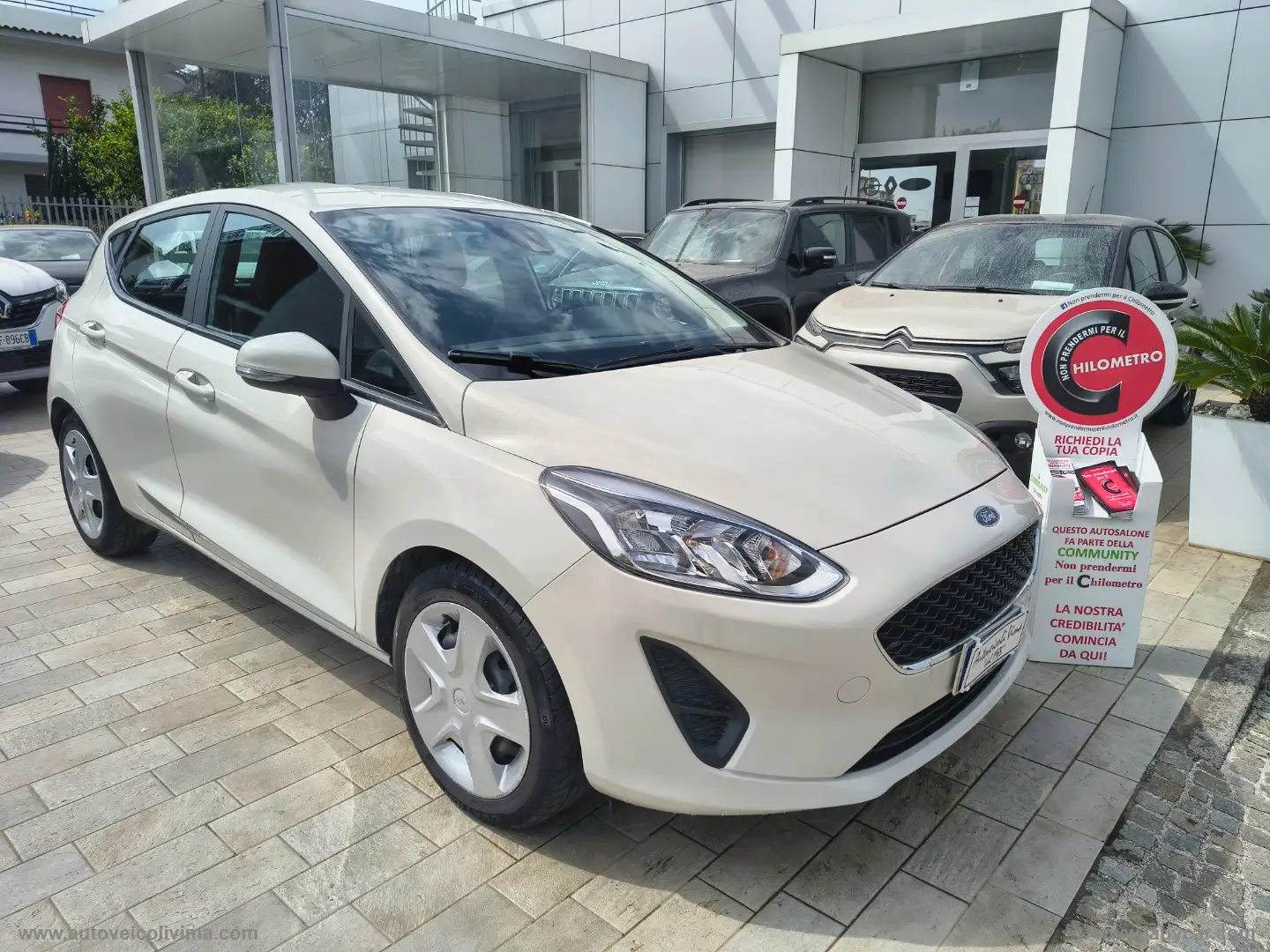 Ford Fiesta 1.1 75 CV GPL 5p. Connect Beige - 1