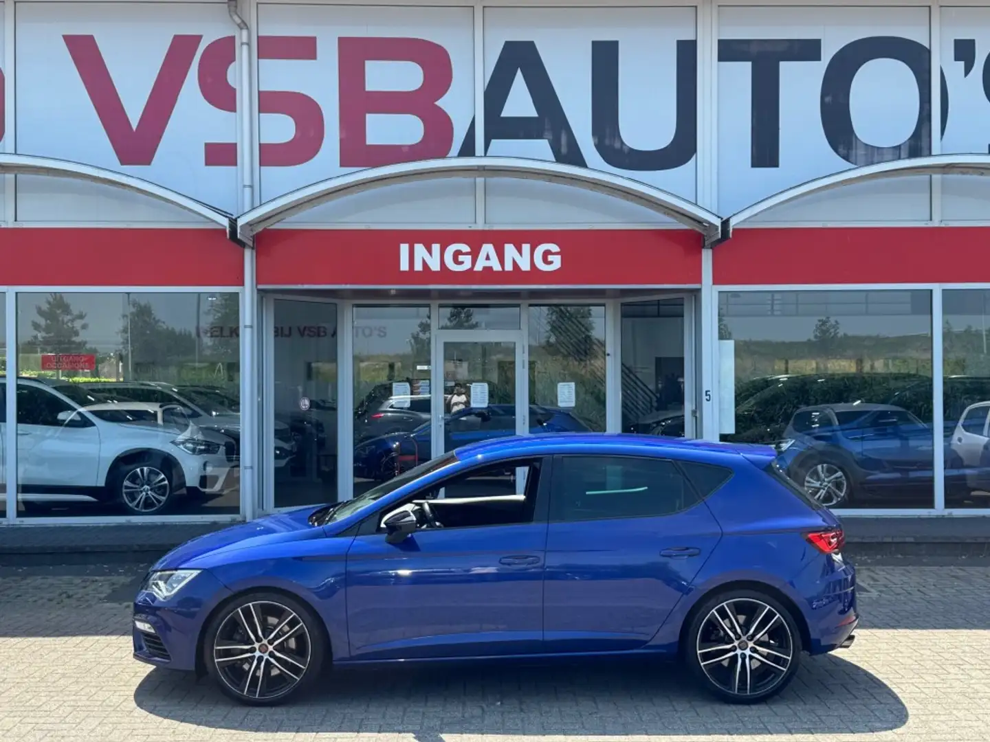 SEAT Leon 2.0 TSI CUPRA AUT. 290PK NAVI CAMERA CARPLAY DIGIT Bleu - 2