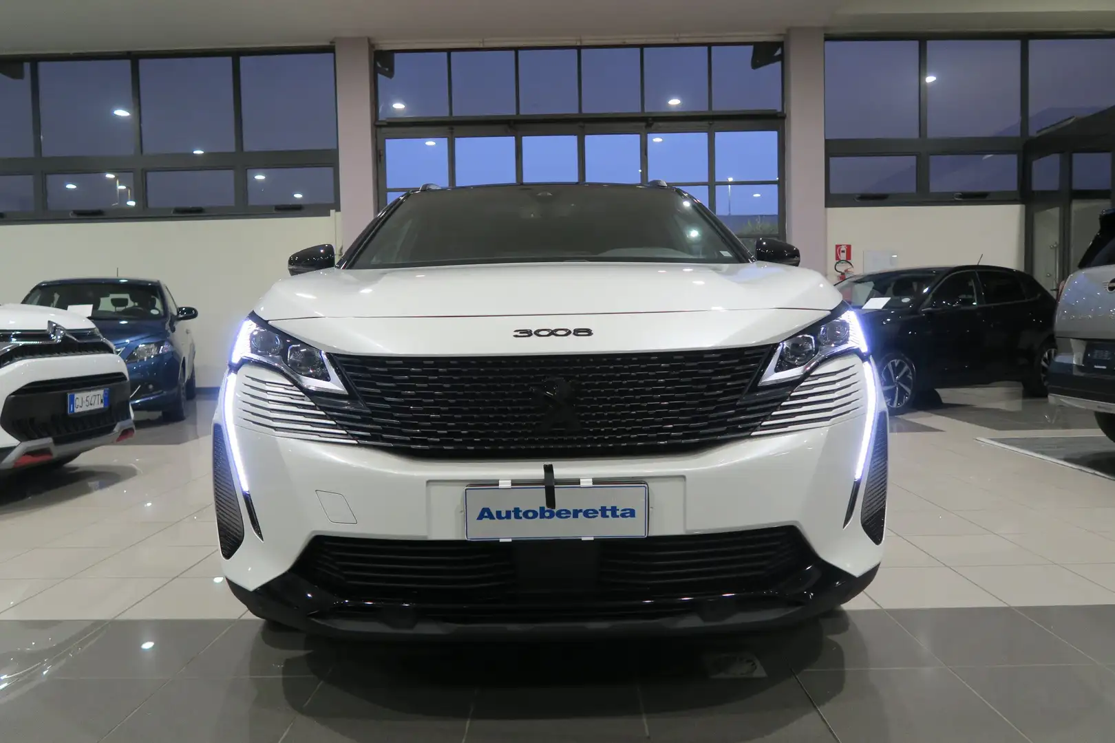 Peugeot 3008 3008  1.6 hybrid phev GT Pack 225cv e-eat8 Bianco - 2