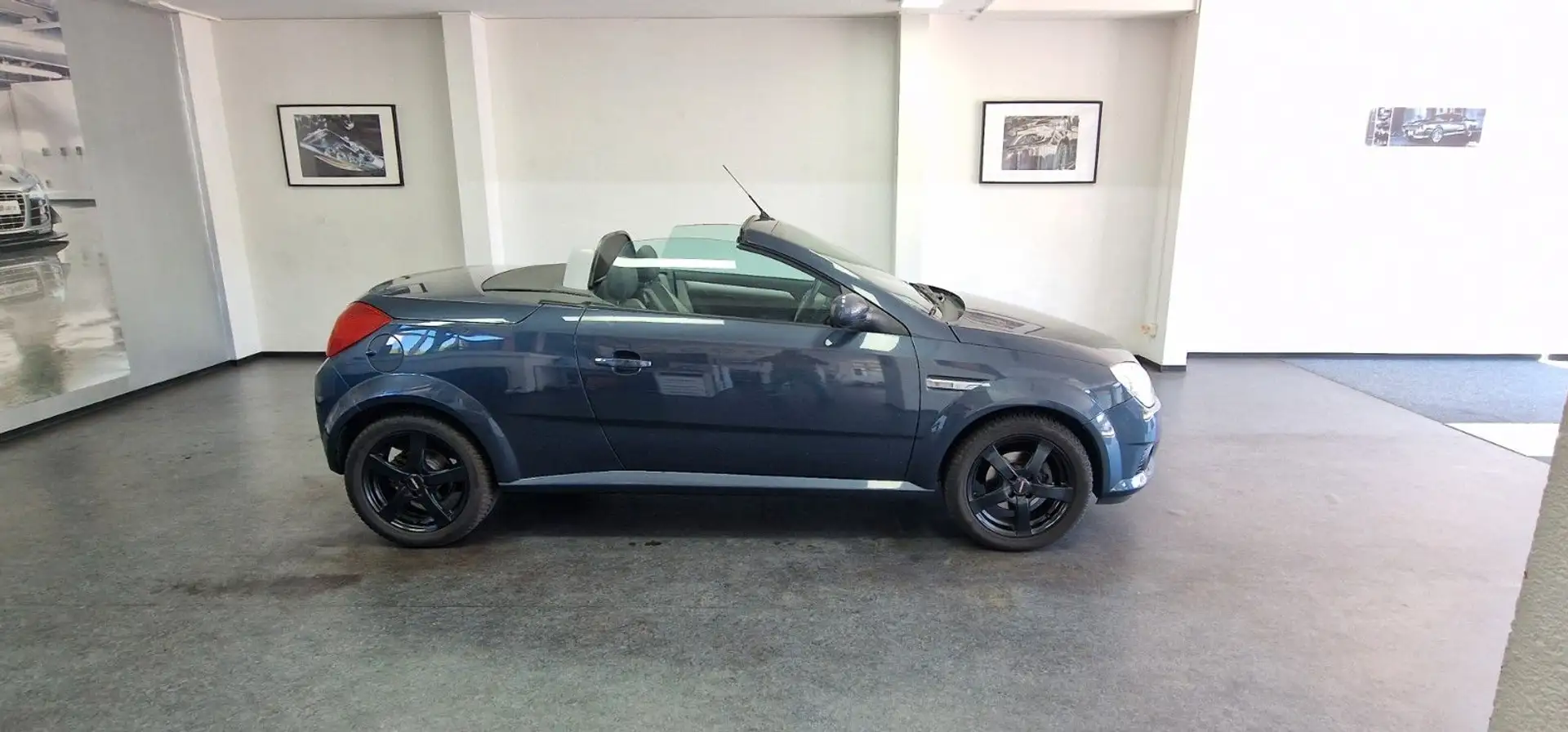 Opel Tigra 1.8 Edition Klima TÜV 07/2027 Grau - 1