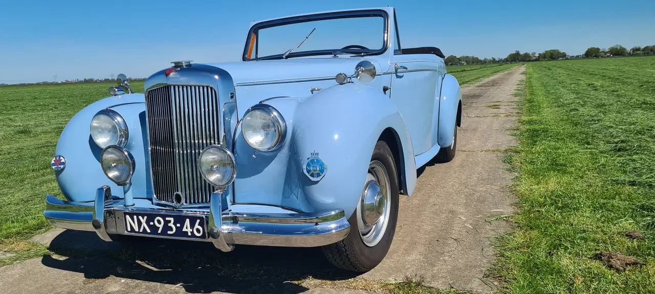 Alvis TA21 cabrio linksgestuurd, foto 2