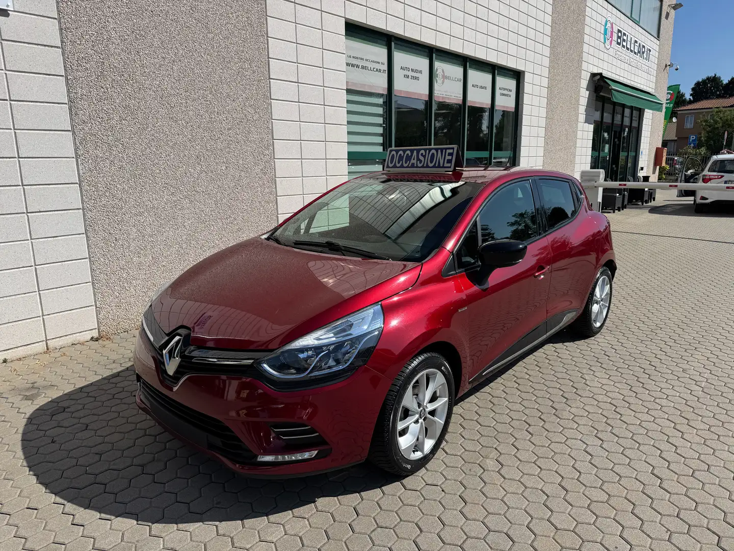 Renault Clio Clio 1.2 16v Life 75cv Rosso - 1