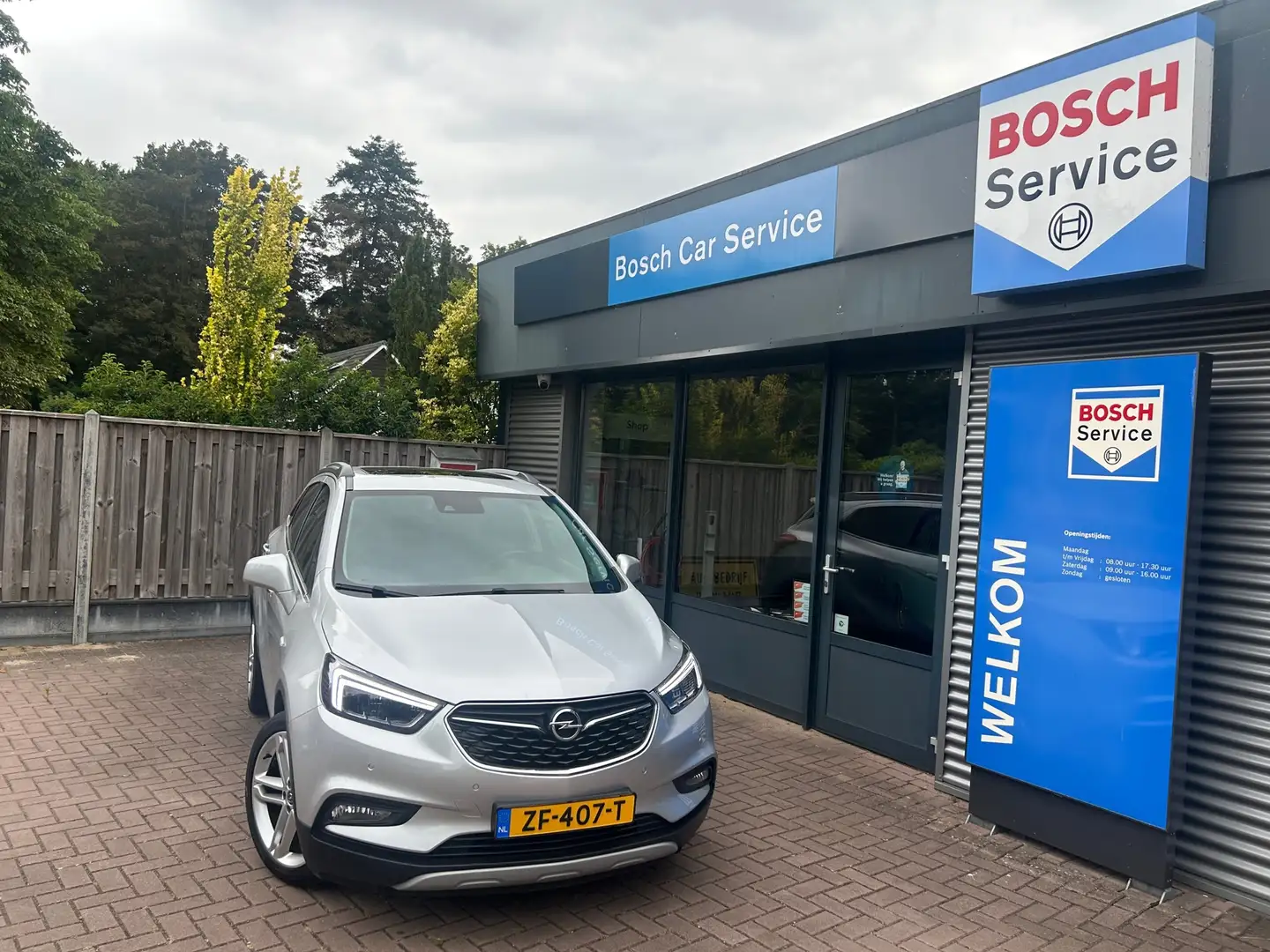 Opel Mokka X INNOVATION 1.4T AUTOMAAT Trekhaak, LM Velgen, Open Grijs - 1