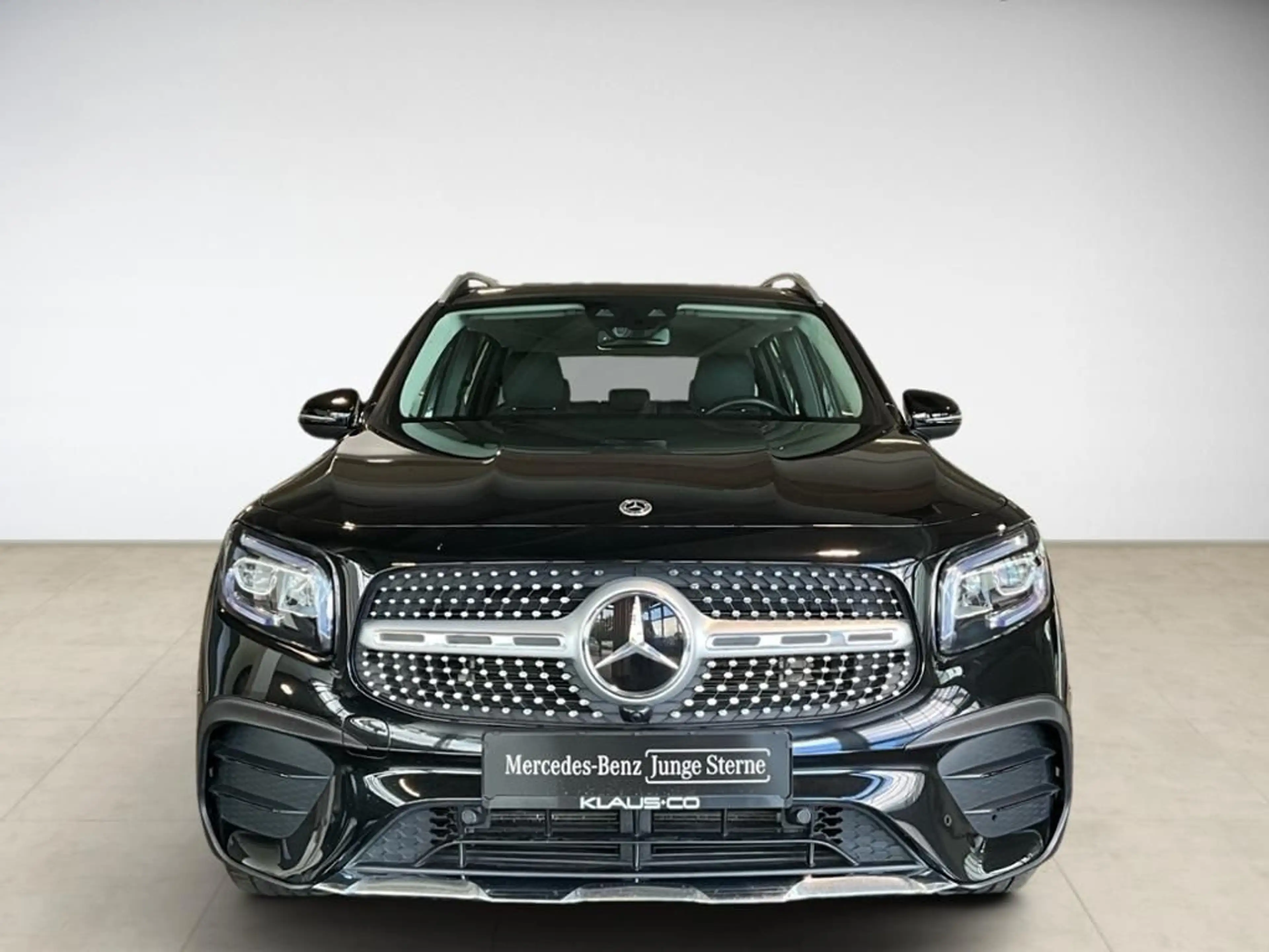 Mercedes-Benz GLB 200 AMG Styling ACC AHK AUT Kam. KlimaA LED — photo 2