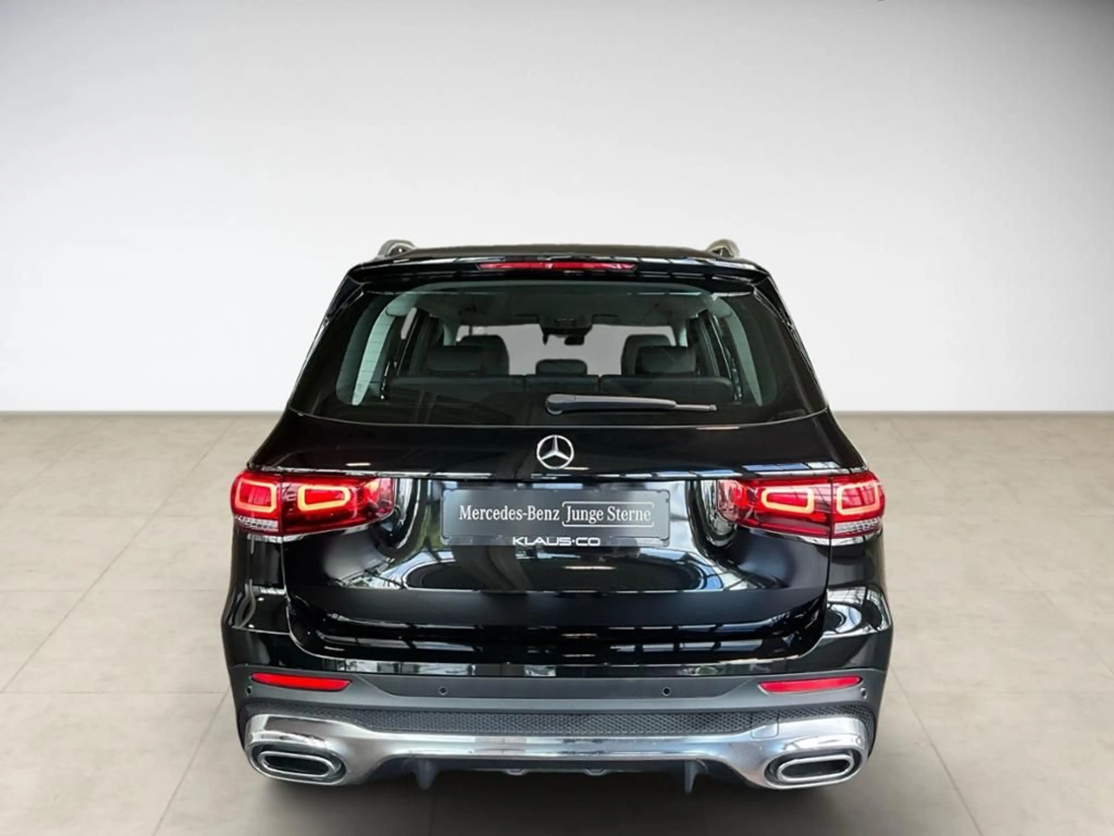 Mercedes-Benz GLB 200 AMG Styling ACC AHK AUT Kam. KlimaA LED — photo 9