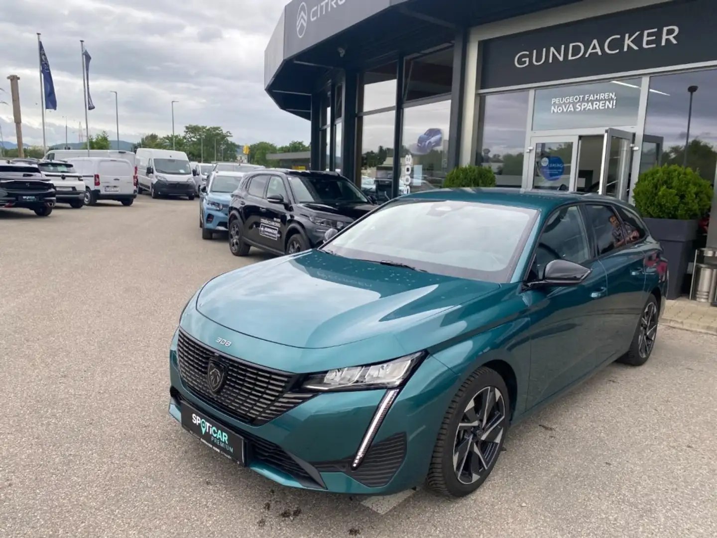 Peugeot 308 SW Allure BHDI 130EAT8 Blau - 1