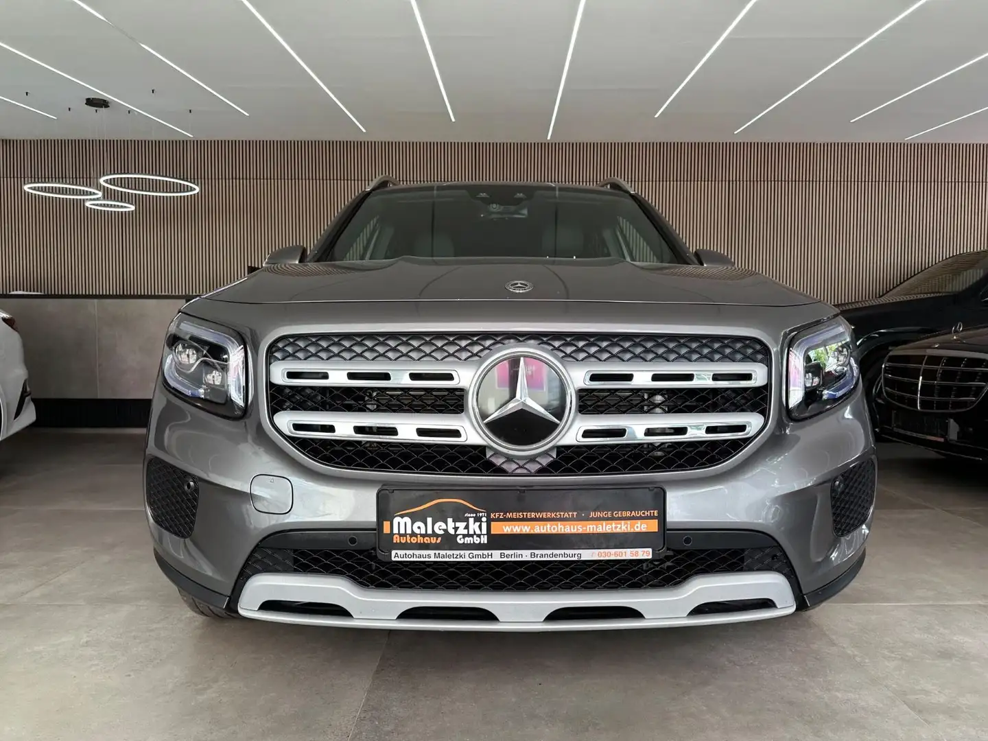 Mercedes-Benz GLB 220 d 4Matic*Distronic*AHK*Kamera*DAB* Gris - 2