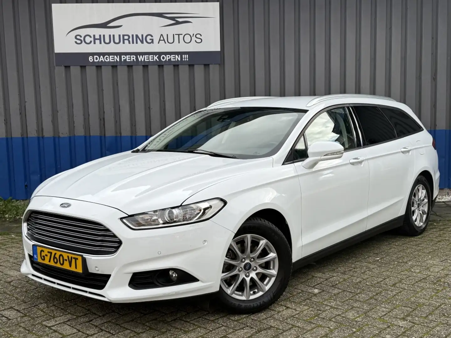 Ford Mondeo Wagon 1.5 Titanium Automaat Weiß - 1