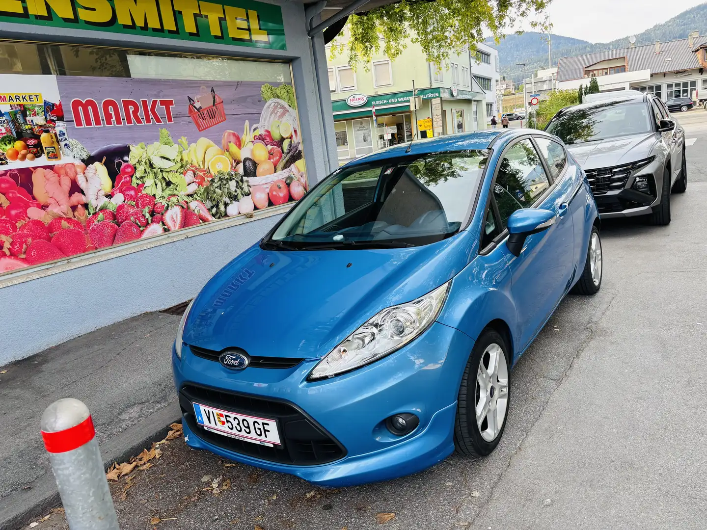 Ford Fiesta FiestaVan 1,6 TDCi Sport Blau - 2