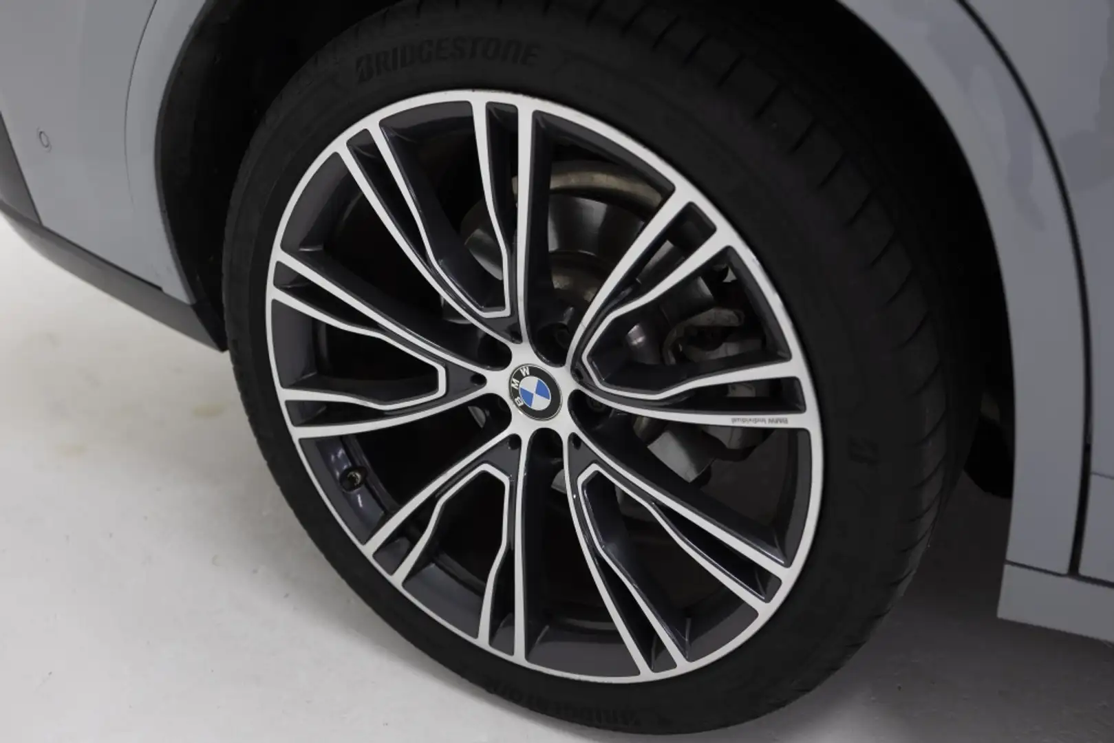 BMW X4 xDrive 20dA xLine M Sport Gris - 2