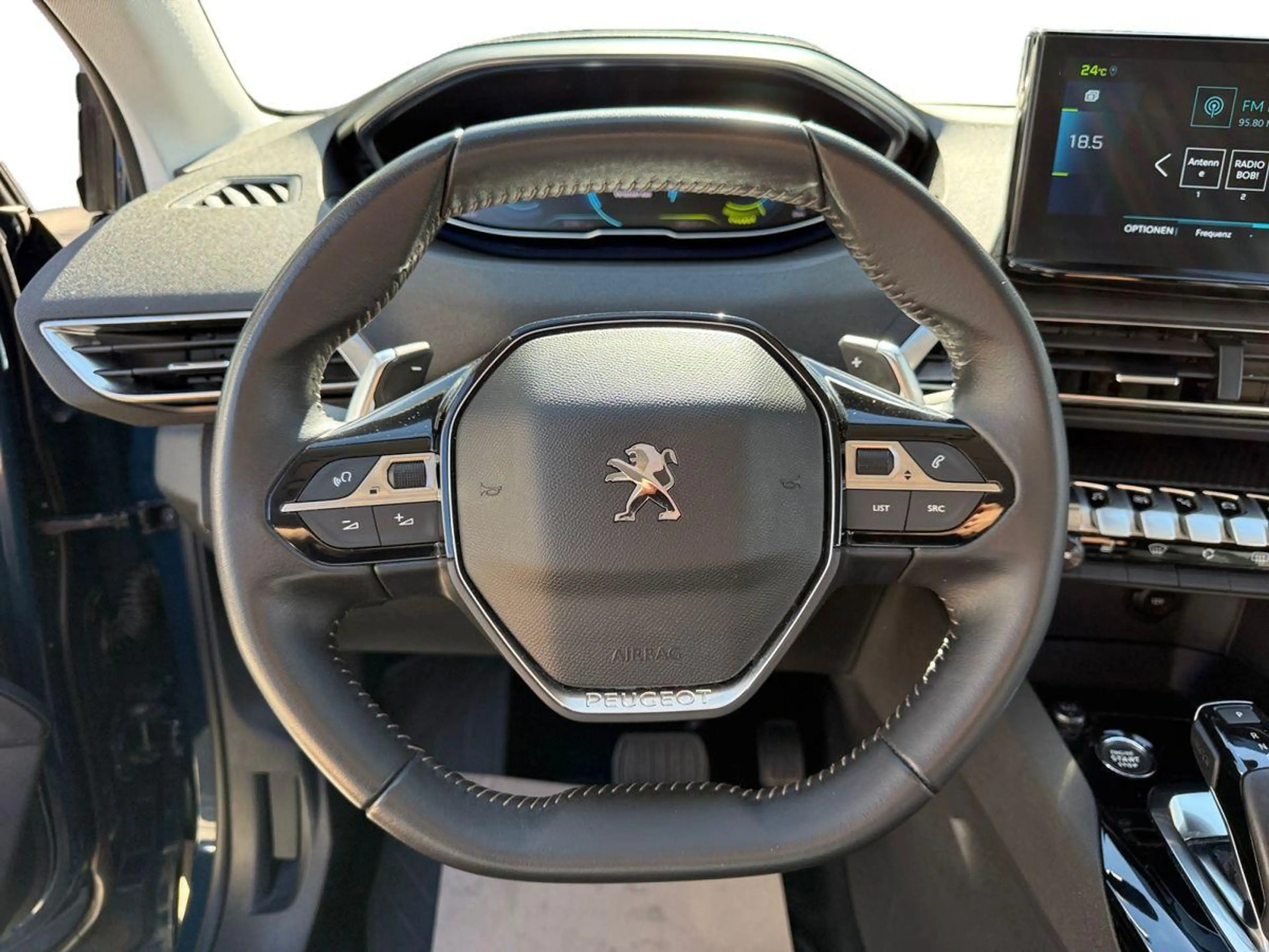 Peugeot 3008 Hybrid Allure LED/NAVI/SHZ/180°Kamera/Allwetter — photo 7