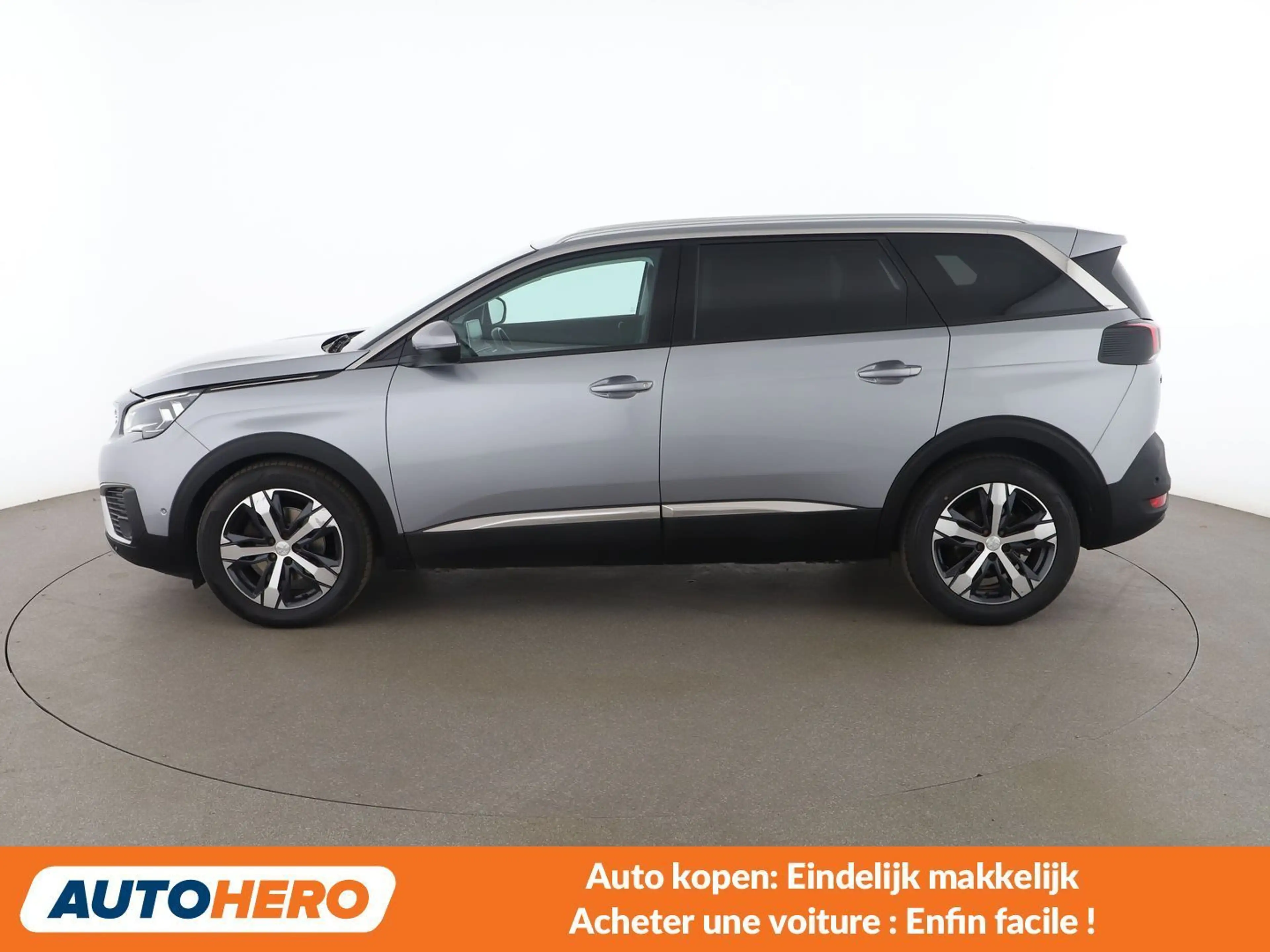 Peugeot 5008 1.2 PureTech Allure — photo 3