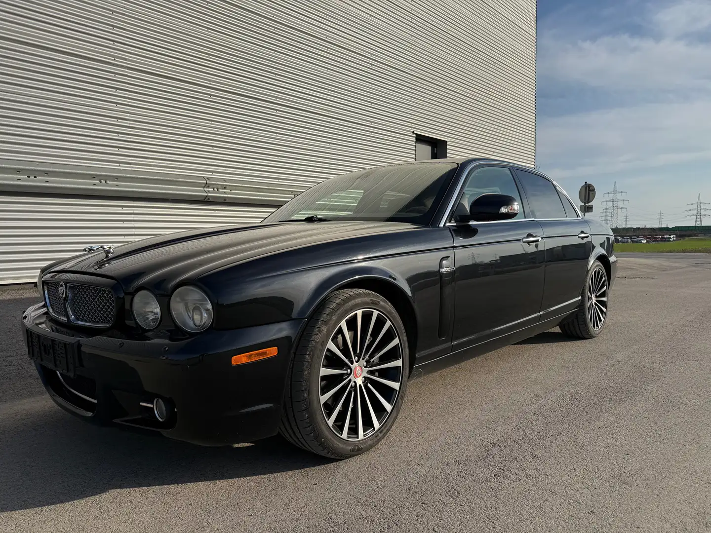 Jaguar XJ6 2,7 Ds. Executive Aut. Sport ID:25 Schwarz - 2