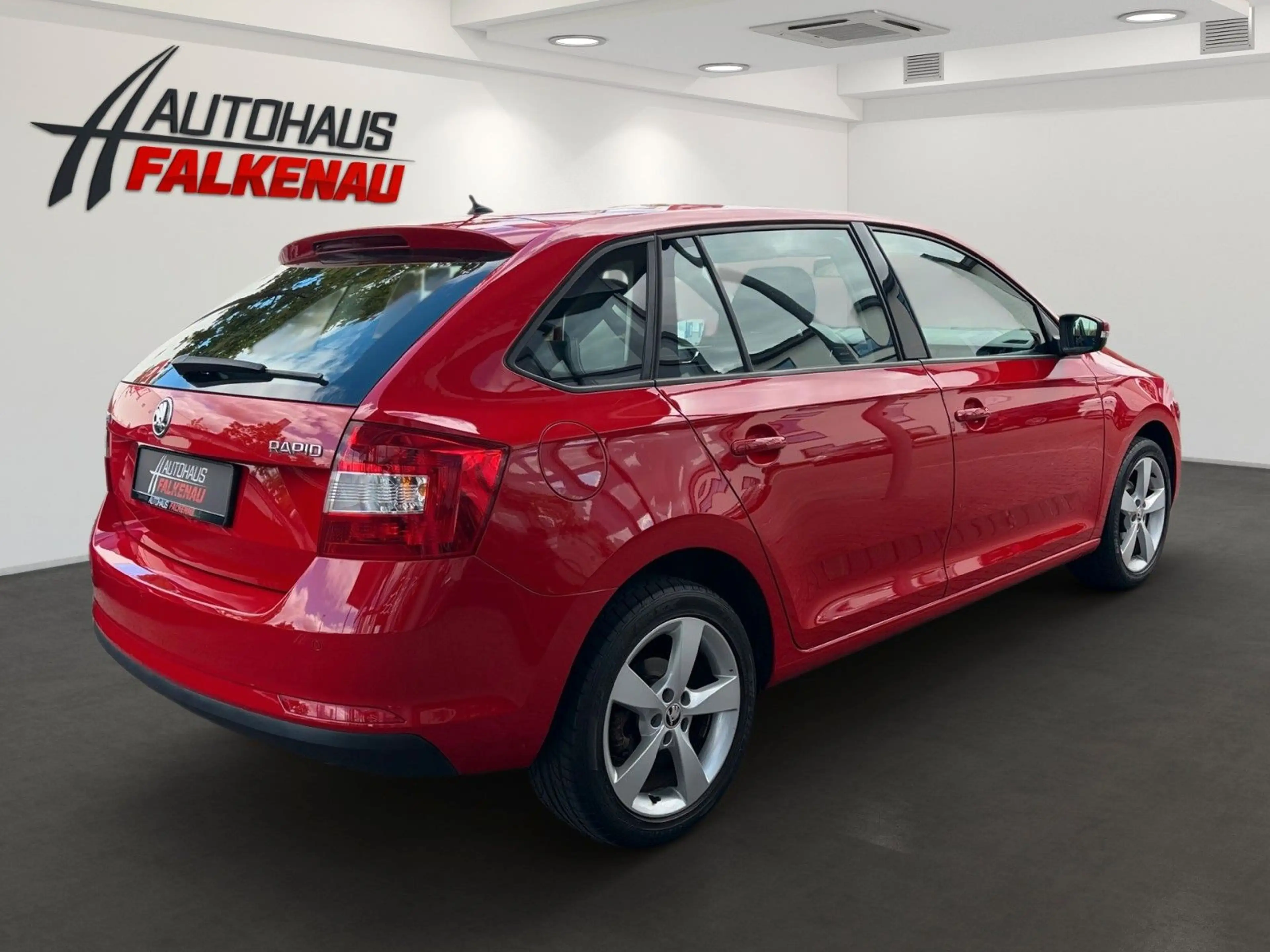 Skoda Rapid/Spaceback Spaceback Cool Edition — photo 4