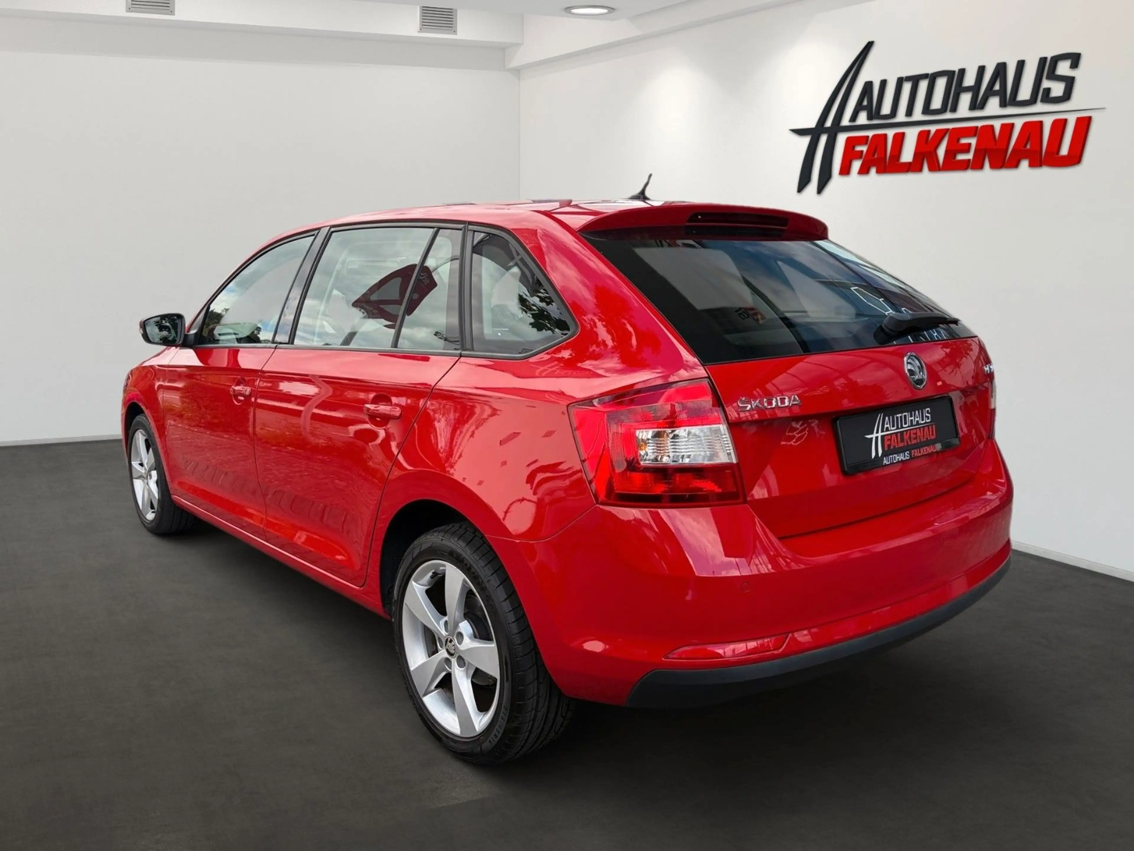 Skoda Rapid/Spaceback Spaceback Cool Edition — photo 6