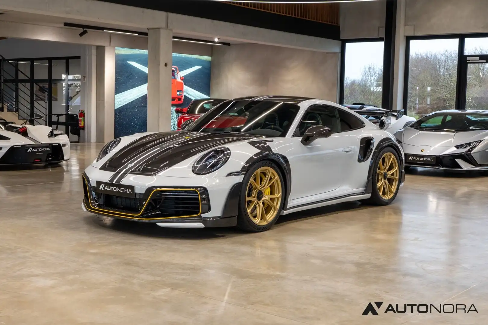 Porsche 992 922 (992.1) Turbo S Techart GTStreet R 1 of 87 Weiß - 1