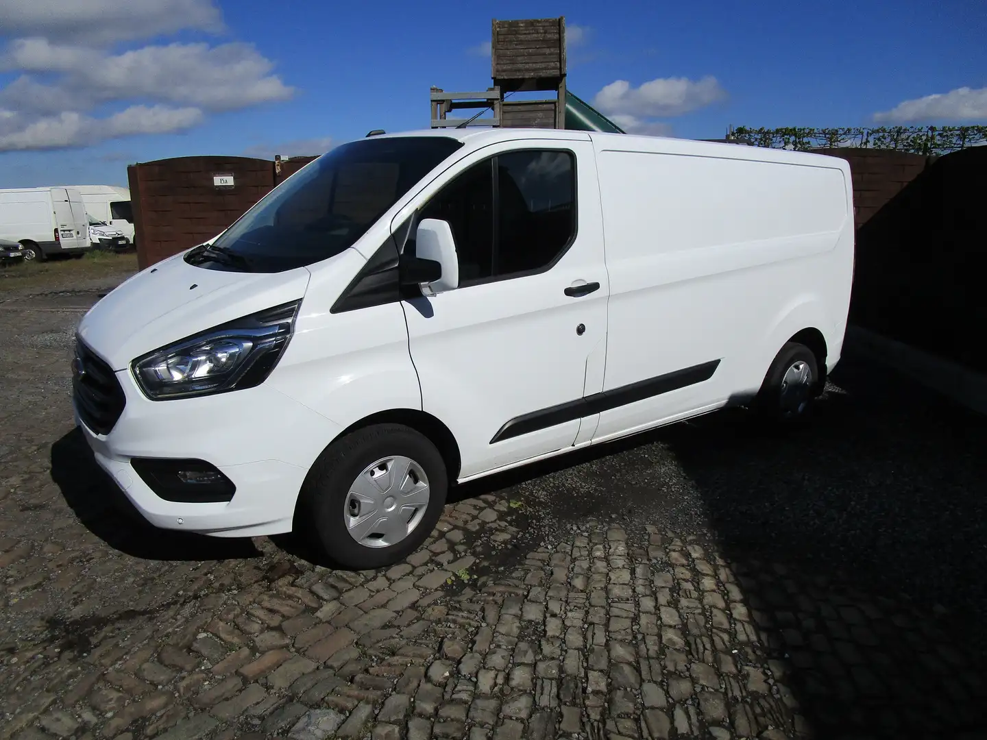 Ford Transit Custom 2.0TDCI - 3 PL - L2H1 - TVA DED. - 1 AN GARANTIE - Wit - 2