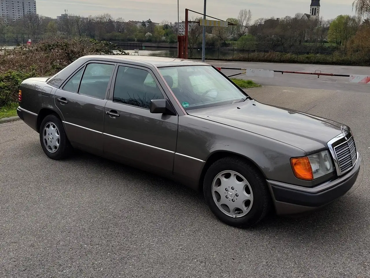 Mercedes-Benz E 230 E-Klasse, foto 3
