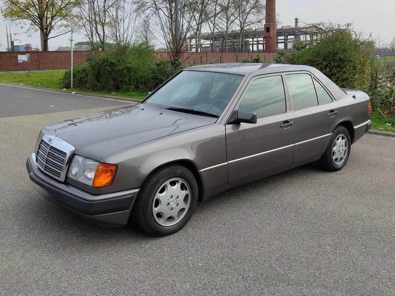 Mercedes-Benz E 230 E-Klasse, foto 2
