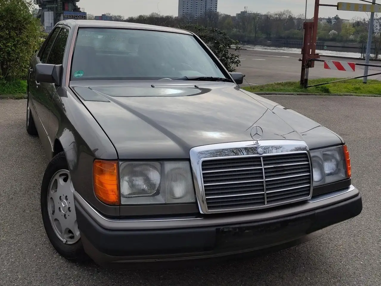 Mercedes-Benz E 230 E-Klasse, foto 4