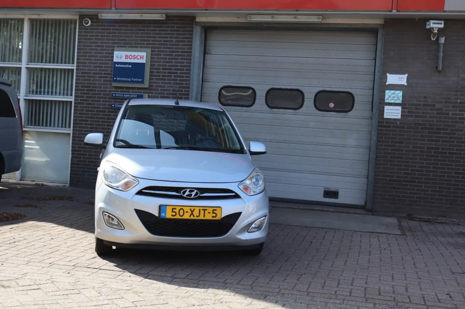 Hyundai i10 1.2 Plus Gris - 2