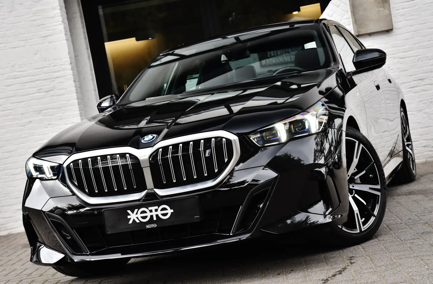 BMW i5 83.9 KW eDRIVE40 M PACK ***NP: € 84.725,-*** Fekete - 1