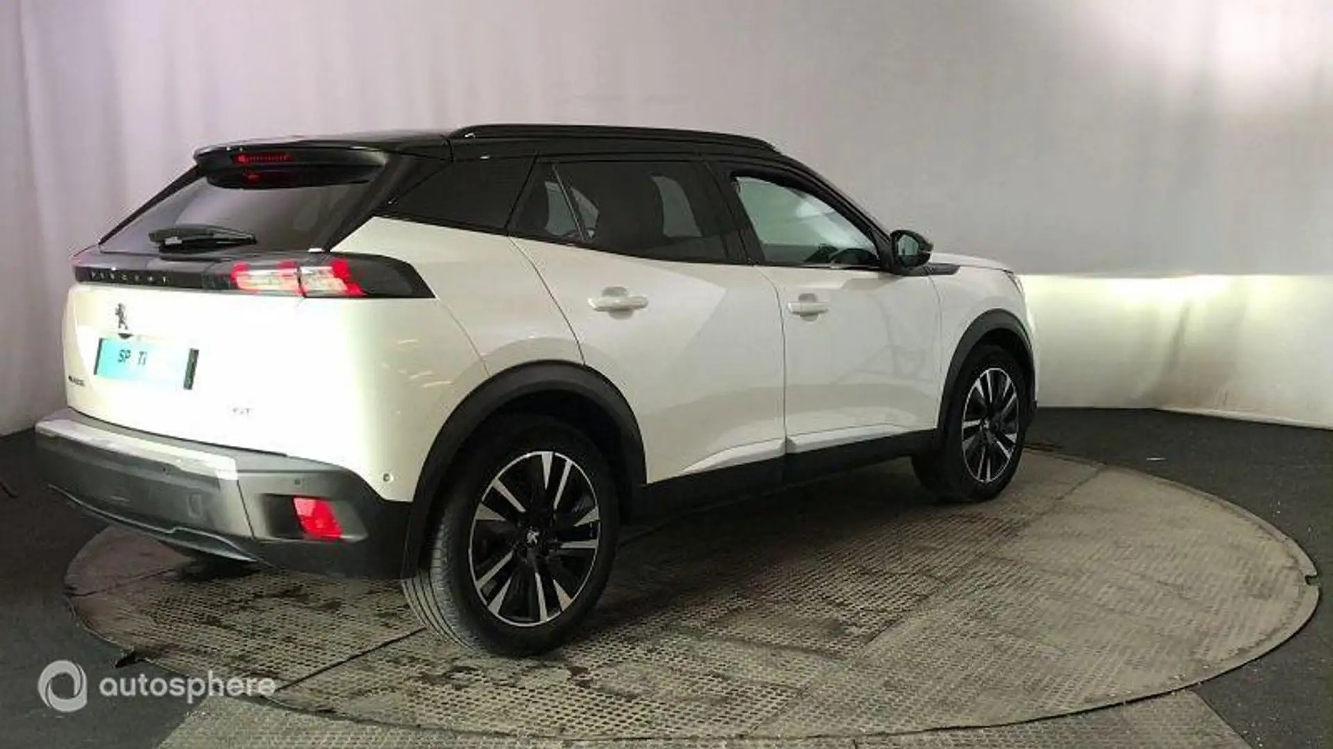 Peugeot 2008 e-2008 136ch GT Pack - 2