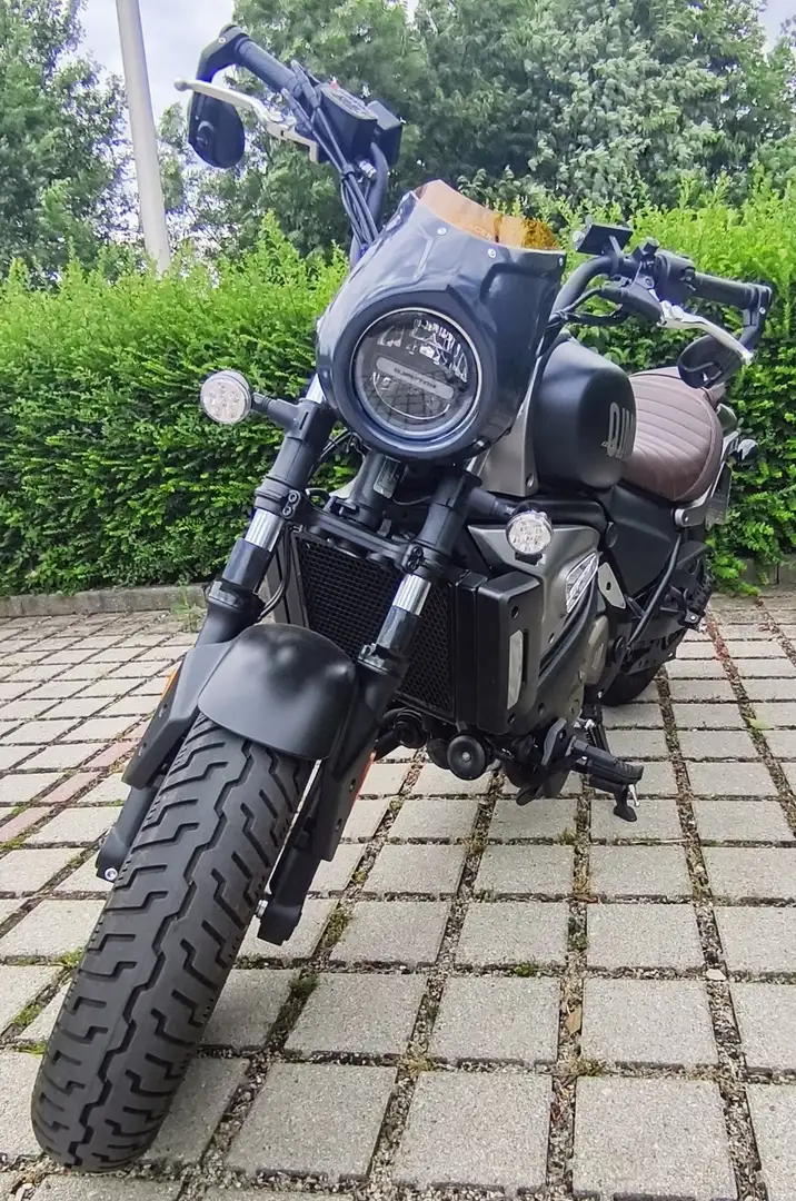 QJ Motor SRV 550 ST Chopper/Cruiser Schwarz - 2