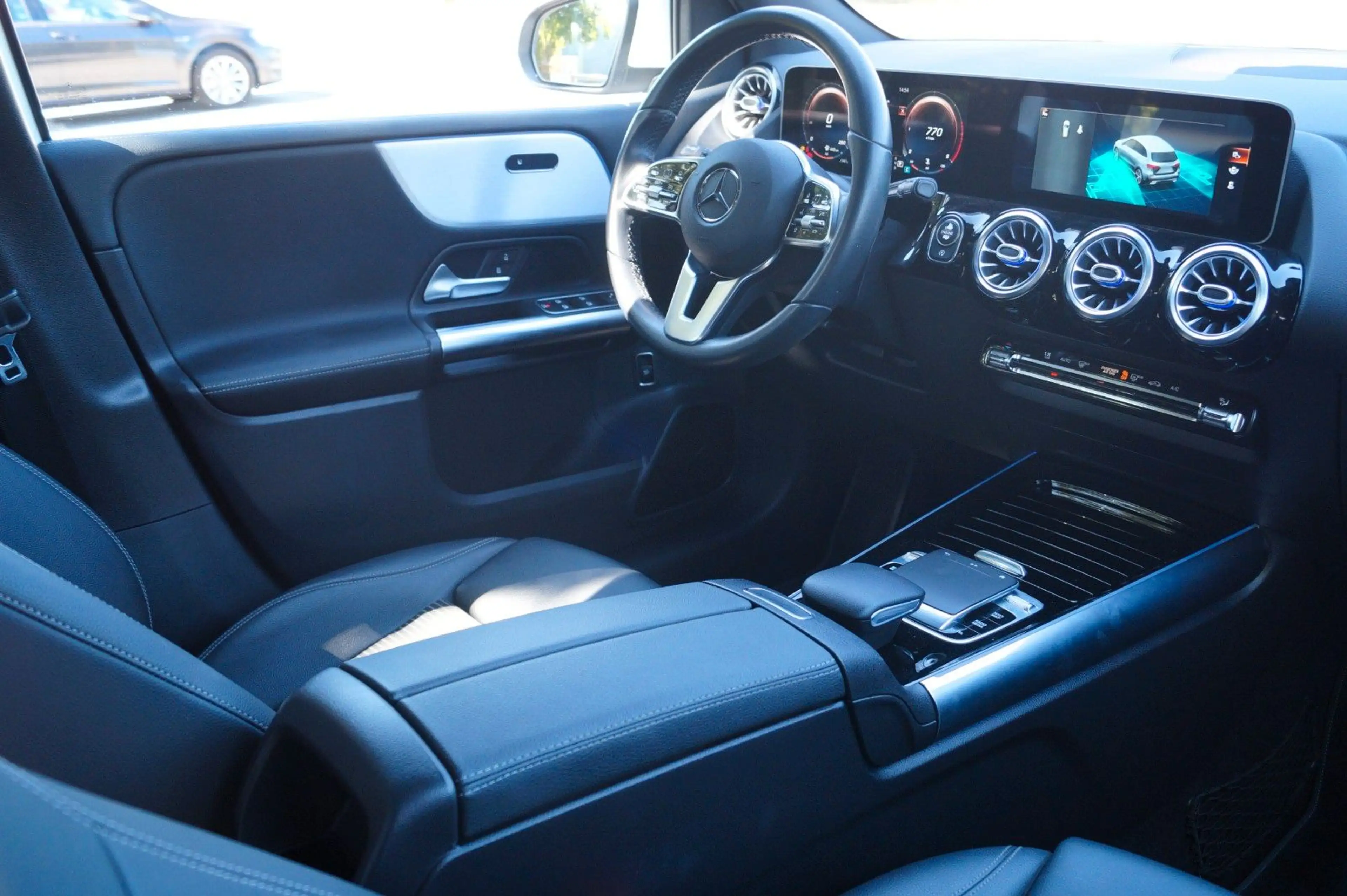 Mercedes-Benz B 200 d Progressive/ Euro 6/ MBUX/ NAVI/ PDC — photo 12