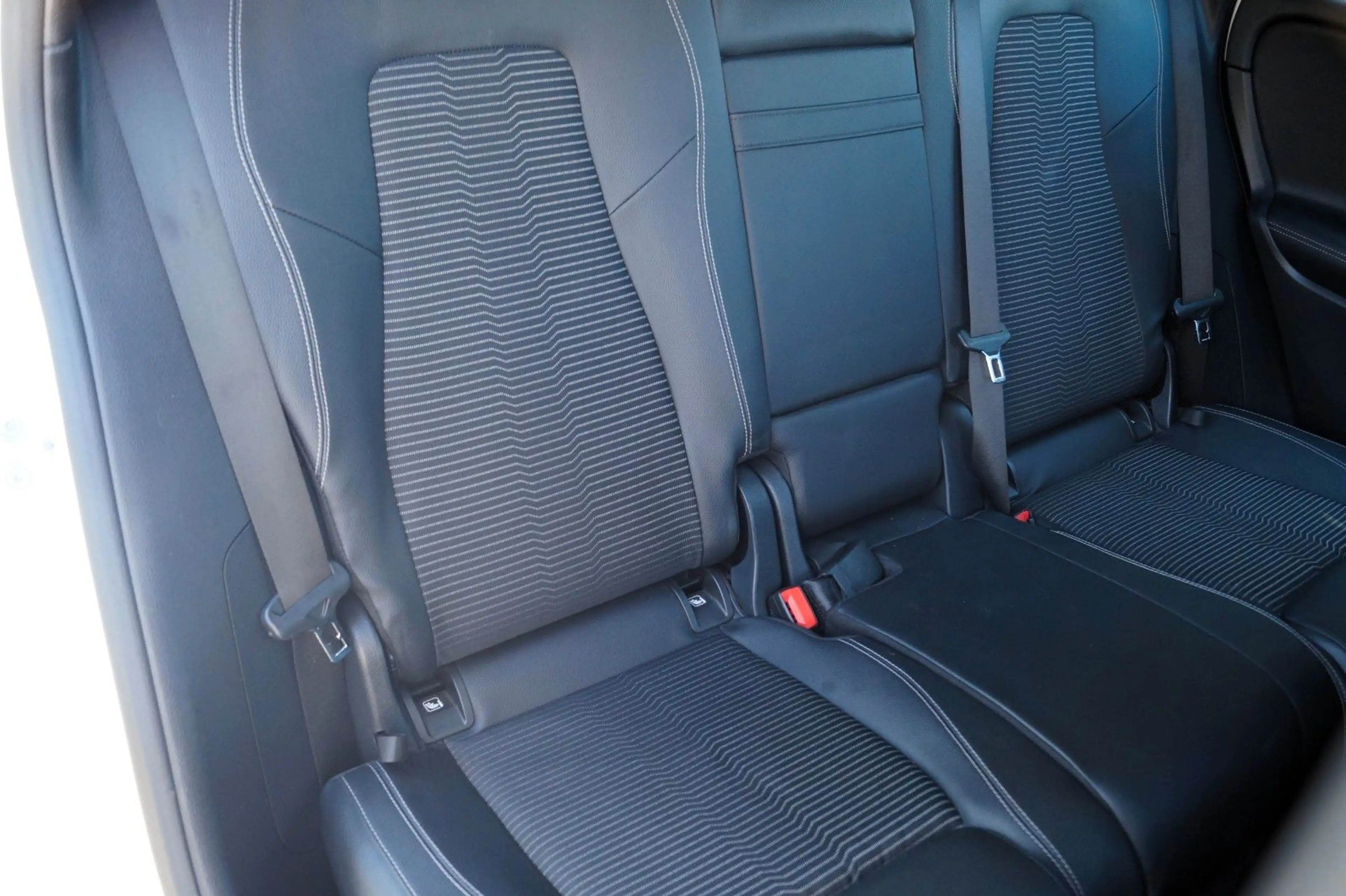 Mercedes-Benz B 200 d Progressive/ Euro 6/ MBUX/ NAVI/ PDC — photo 11