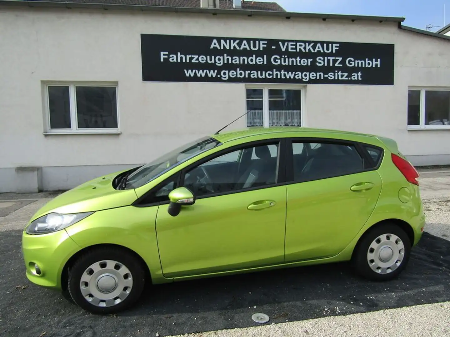 Ford Fiesta Trend Grün - 2