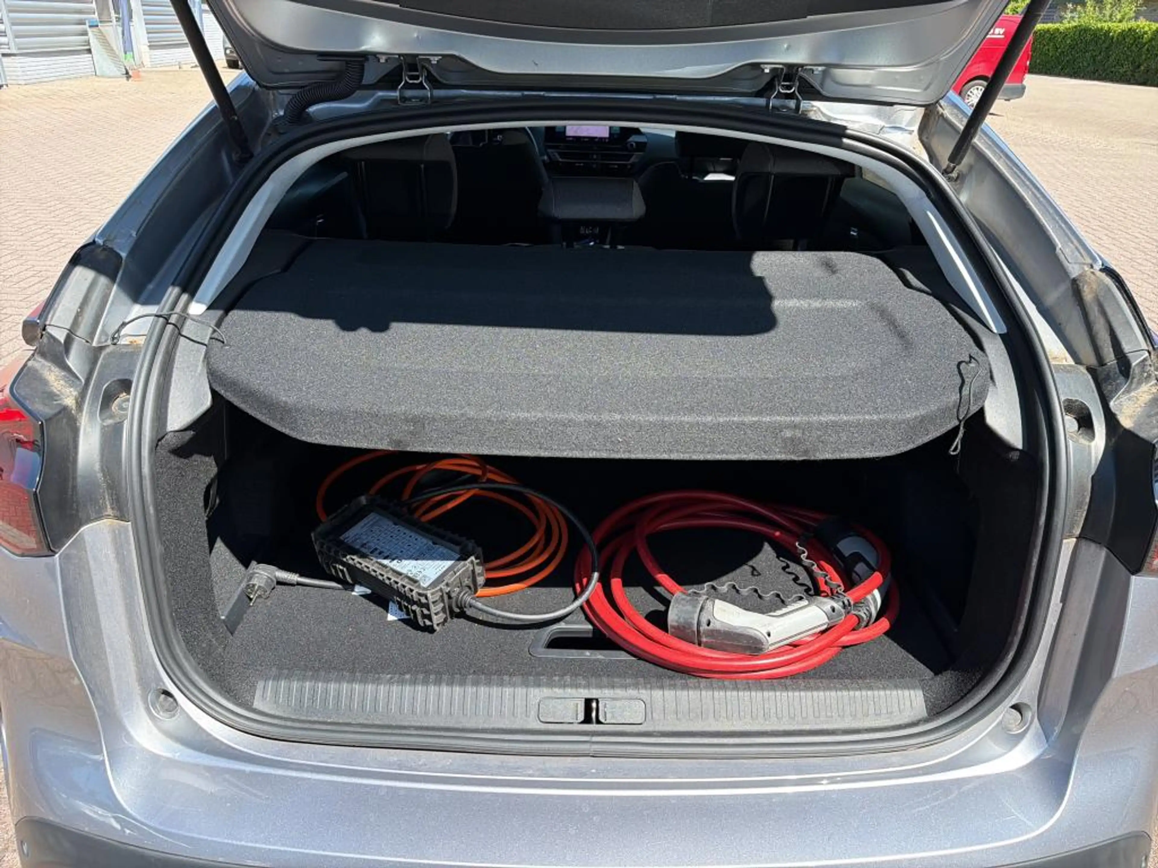 Citroen E-C4 Electric Shine 50 kWh — photo 15