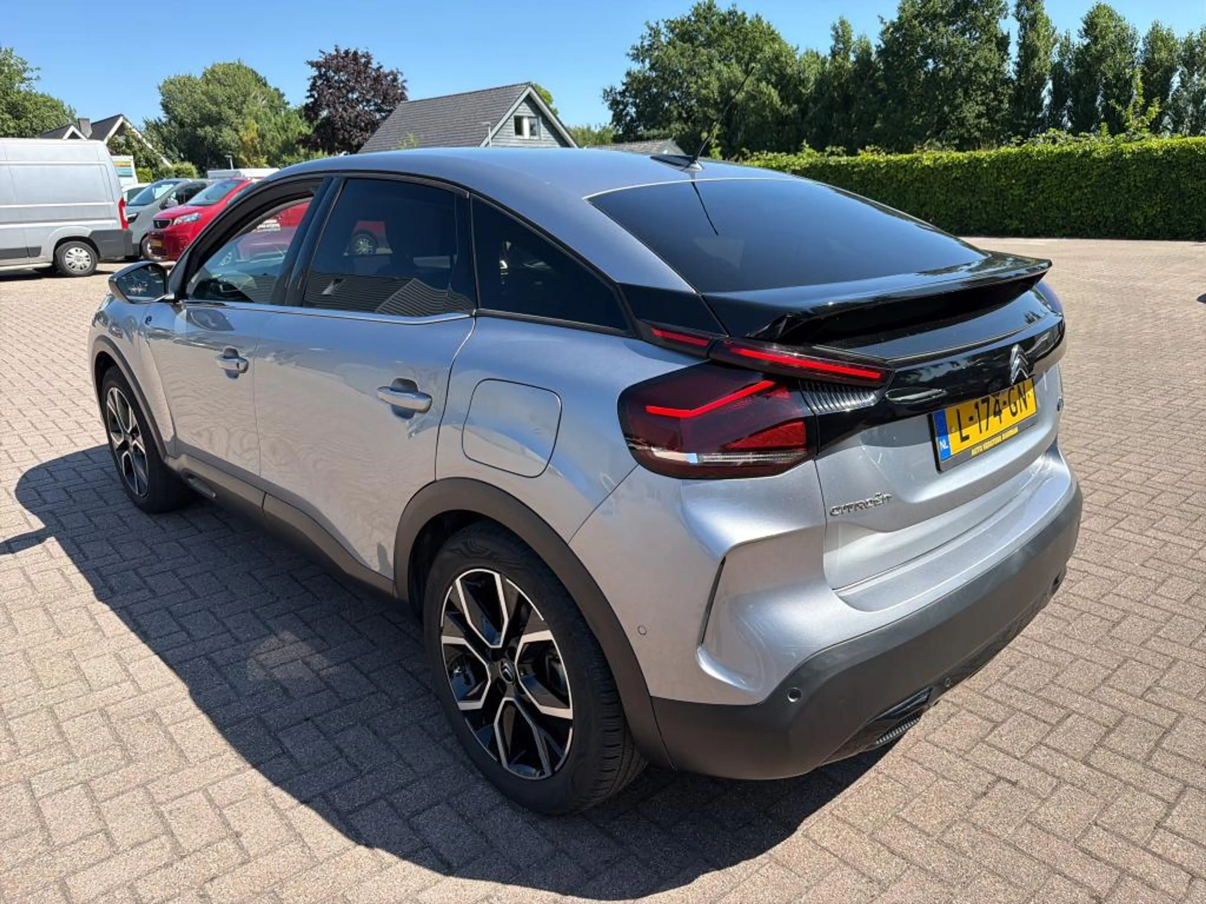 Citroen E-C4 Electric Shine 50 kWh — photo 14