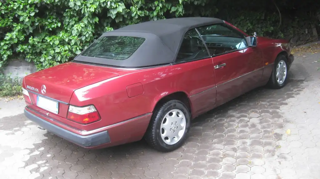 Mercedes-Benz CE 300 1993 из Европы — купить под ключ