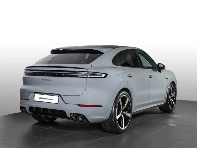 Porsche Cayenne view 5