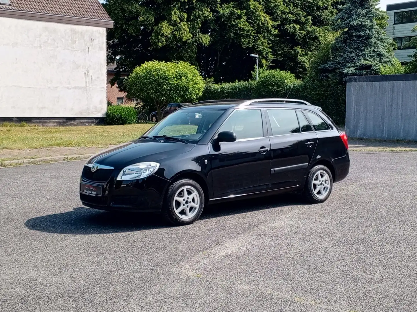 Skoda Fabia Combi Cool Edition*wenig km*Klima*8fach Schwarz - 1