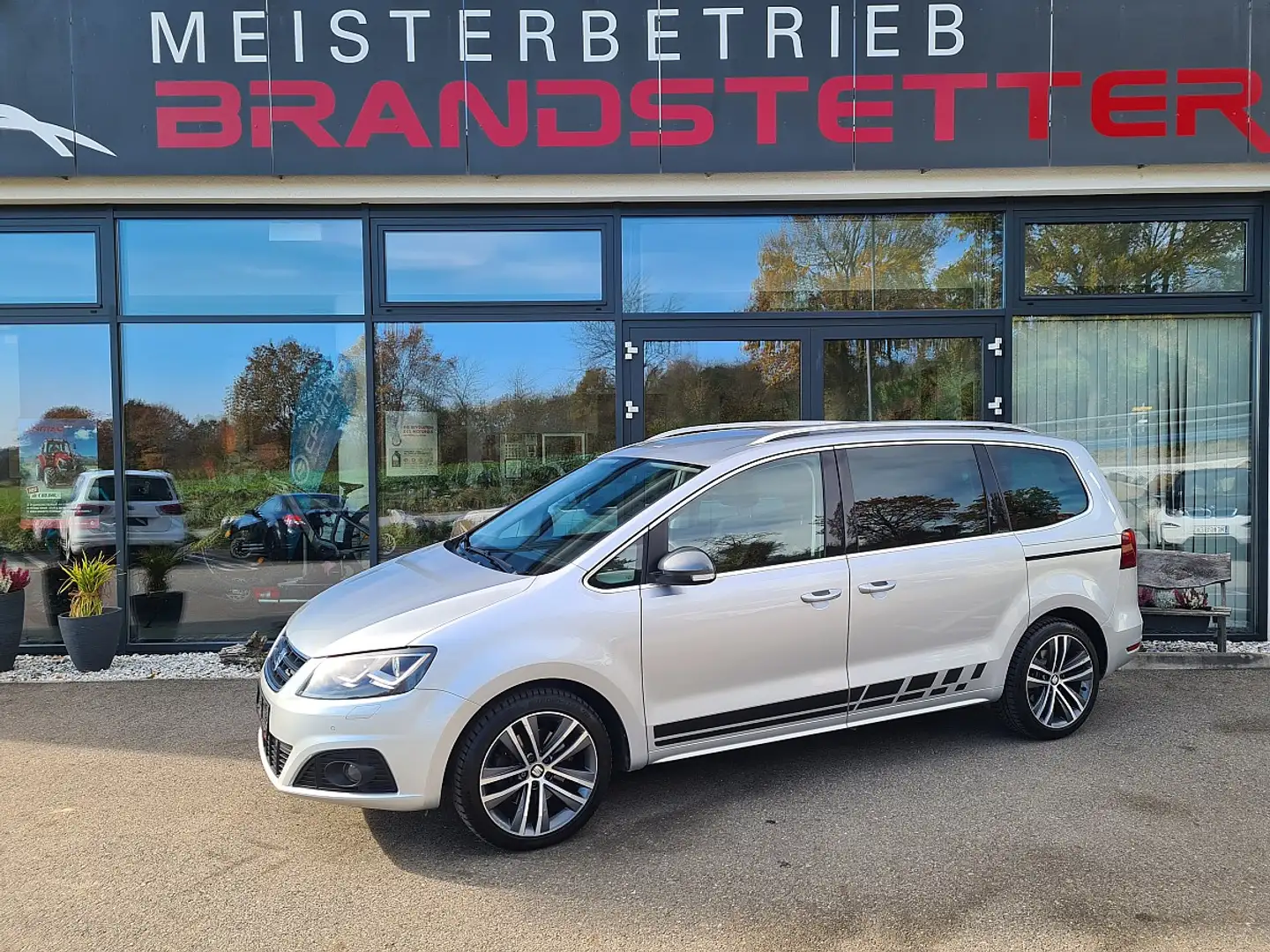 SEAT Alhambra FR 2,0 TDI CR DSG Silber - 1