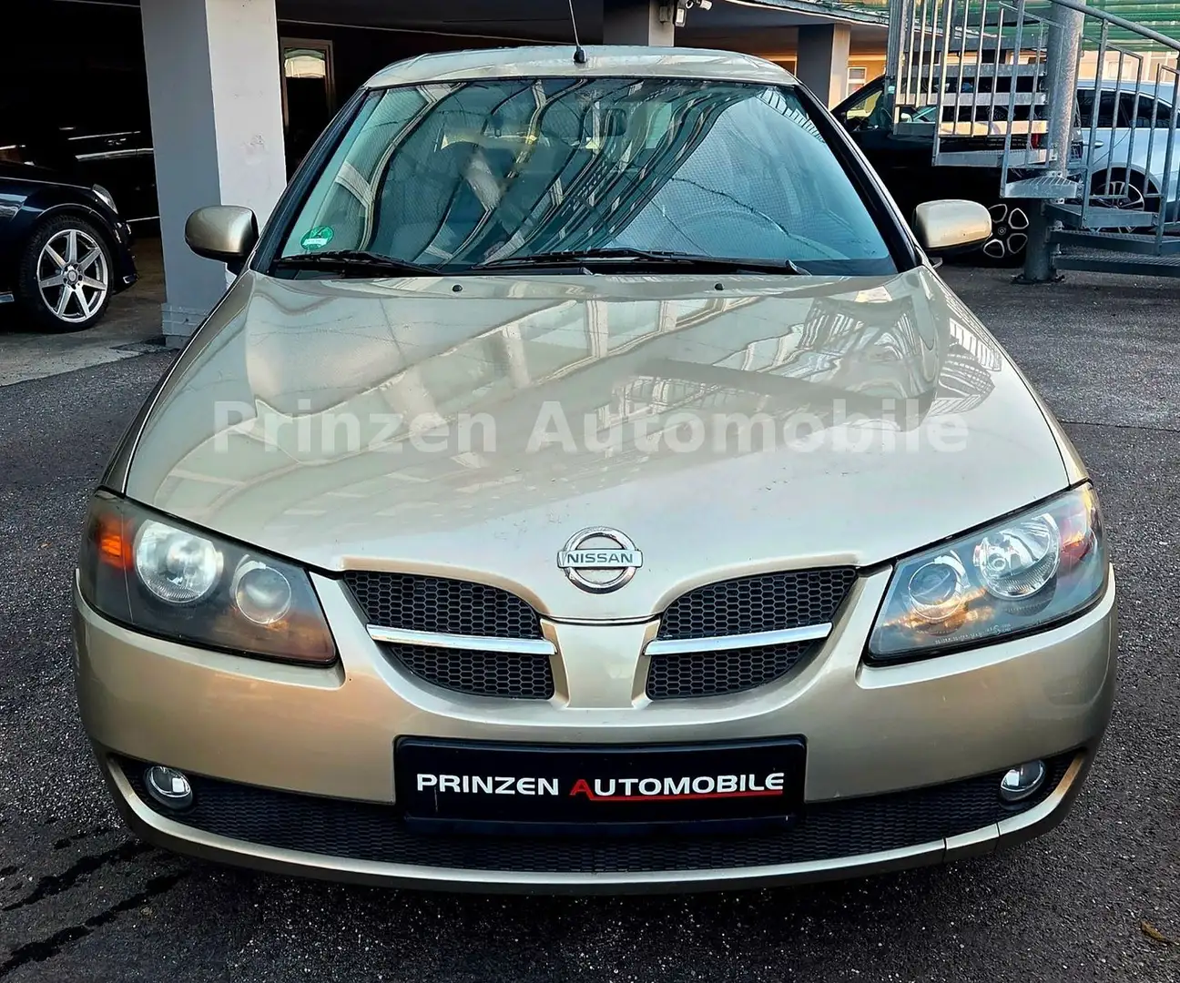 Nissan Almera Acenta 1,8 AUT*KLIMA Gold - 2