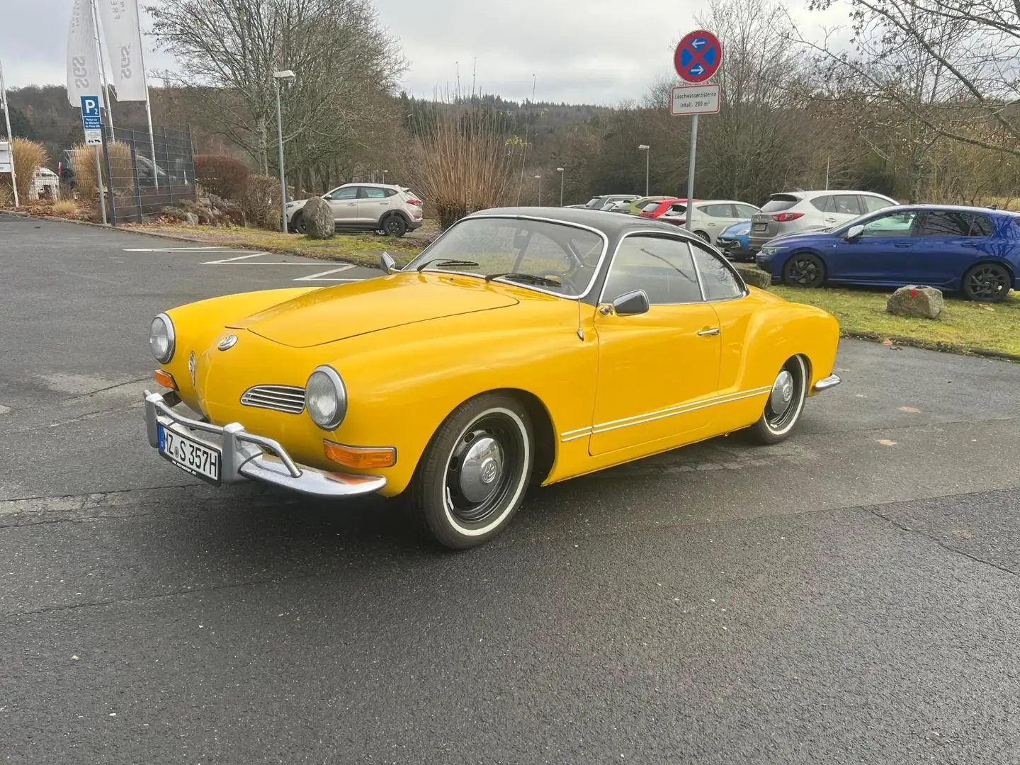 Volkswagen Karmann Ghia Coupé Teilleder H-Kennzeichen Gelb - 1