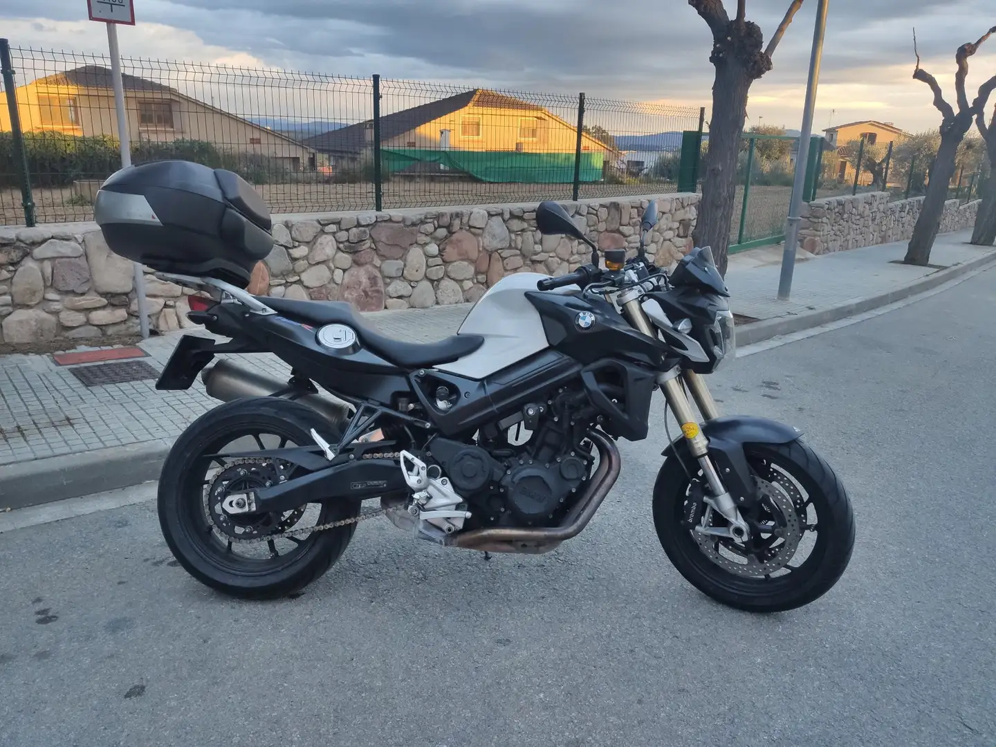 BMW F 800 R Negro - 1