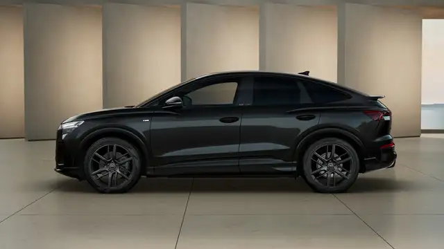 Audi E-Tron view 3
