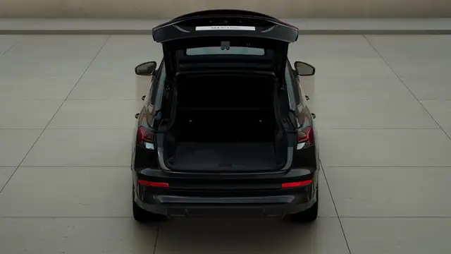 Audi E-Tron view 6